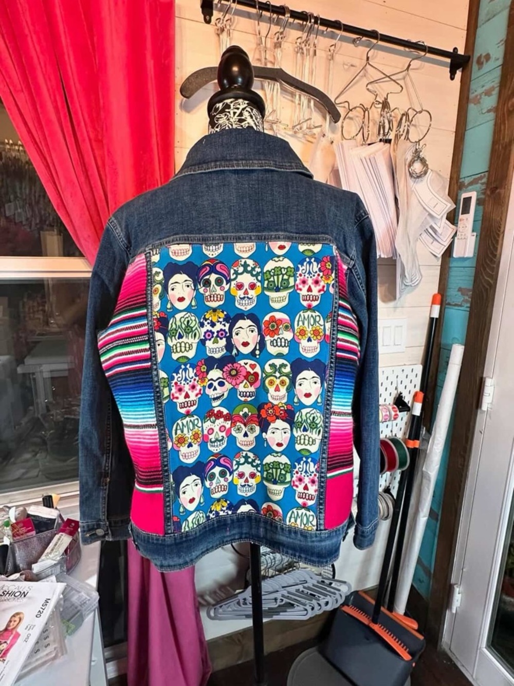 Skull Levi’s jacket - Picture 2 of 3